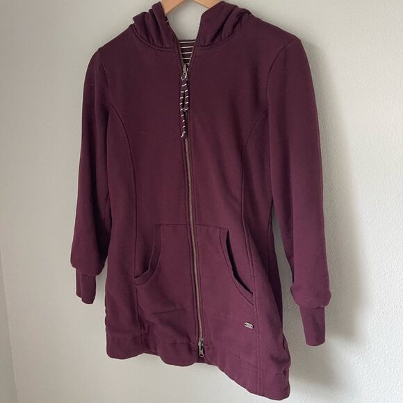 Carve Designs Reversible Longline Full Zip Hooded Sweatshirt in Maroon/White - Picture 6 of 12